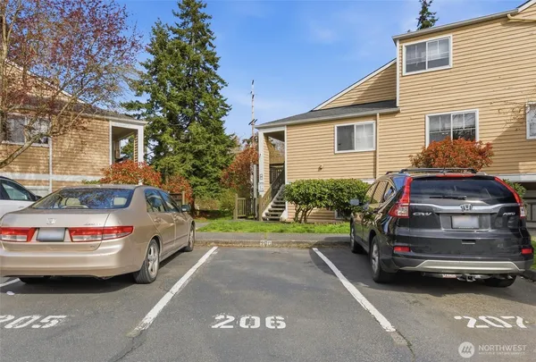 $275,000 | 5300 Harbour Pointe Boulevard, Unit 309A, Mukilteo, WA 98275