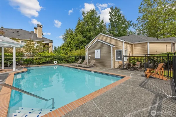 $275,000 | 5300 Harbour Pointe Boulevard, Unit 309A, Mukilteo, WA 98275
