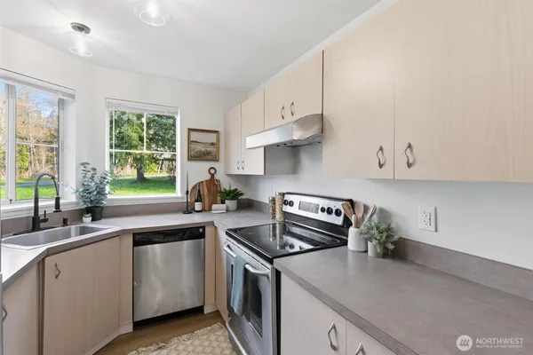 $275,000 | 5300 Harbour Pointe Boulevard, Unit 309A, Mukilteo, WA 98275