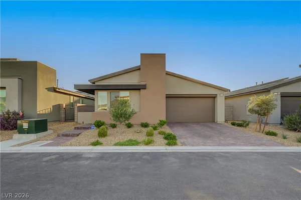 $629,999 | 10151 Evergreen Pne Street, Las Vegas, NV 89166