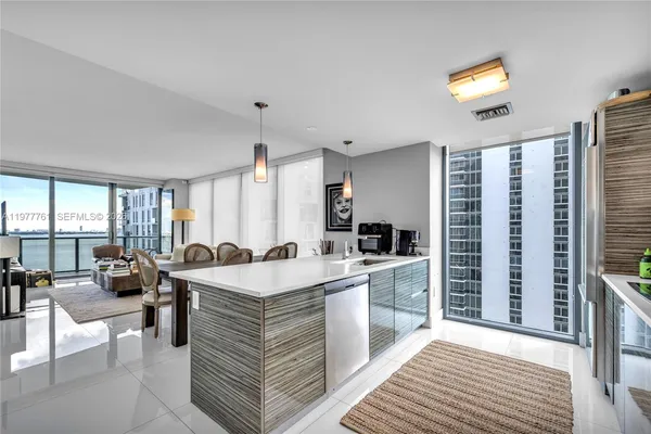 $7,000 | 460 Northeast 28th Street, Unit 1708, Miami, FL 33137