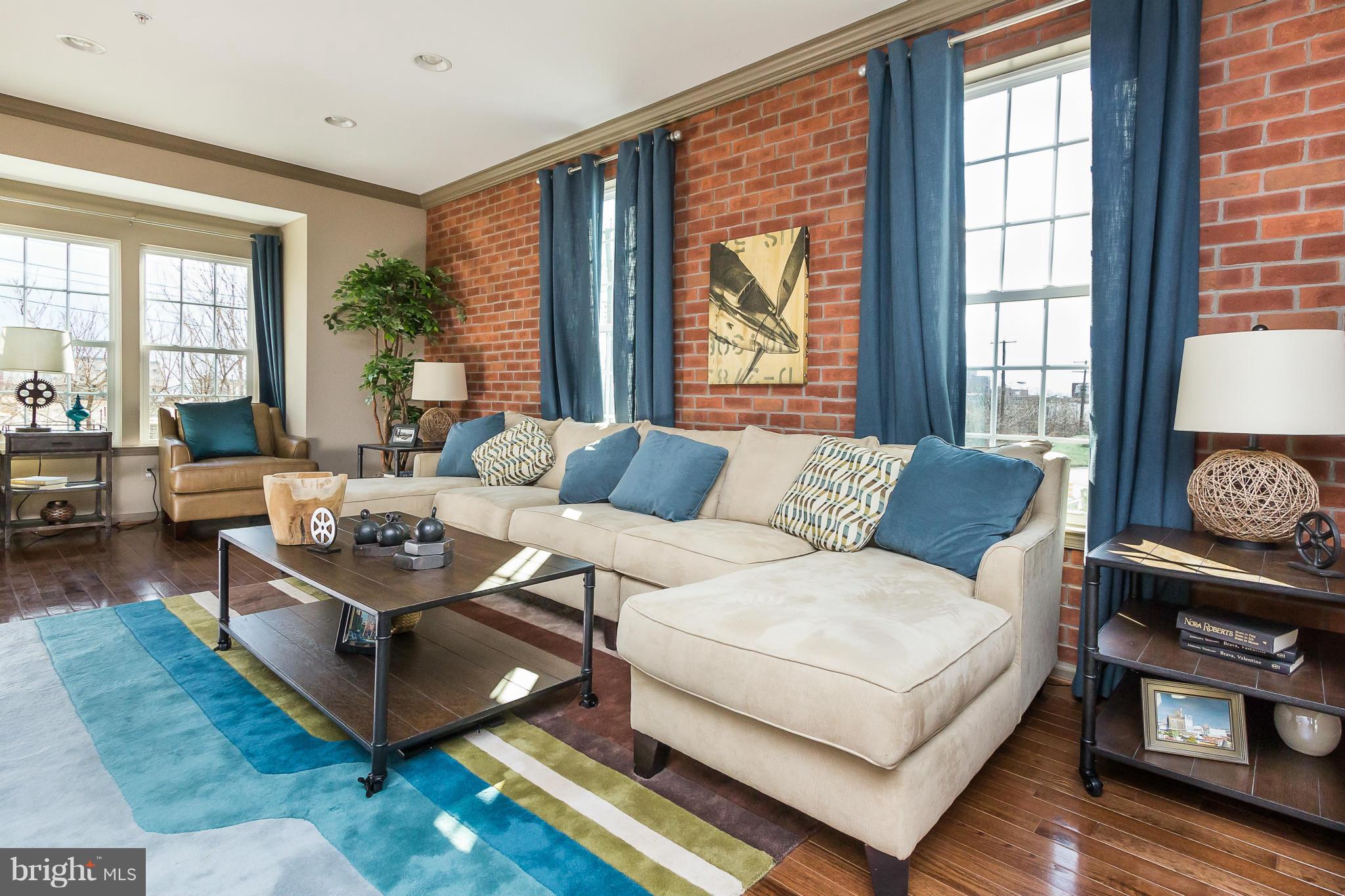 7329 Old Calvary Road Hanover, MD 21076 - Photo 2 of 10 Living Room