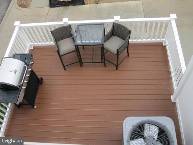 7329 Old Calvary Road Hanover, MD 21076 - Photo 7 of 10 Exterior (General)