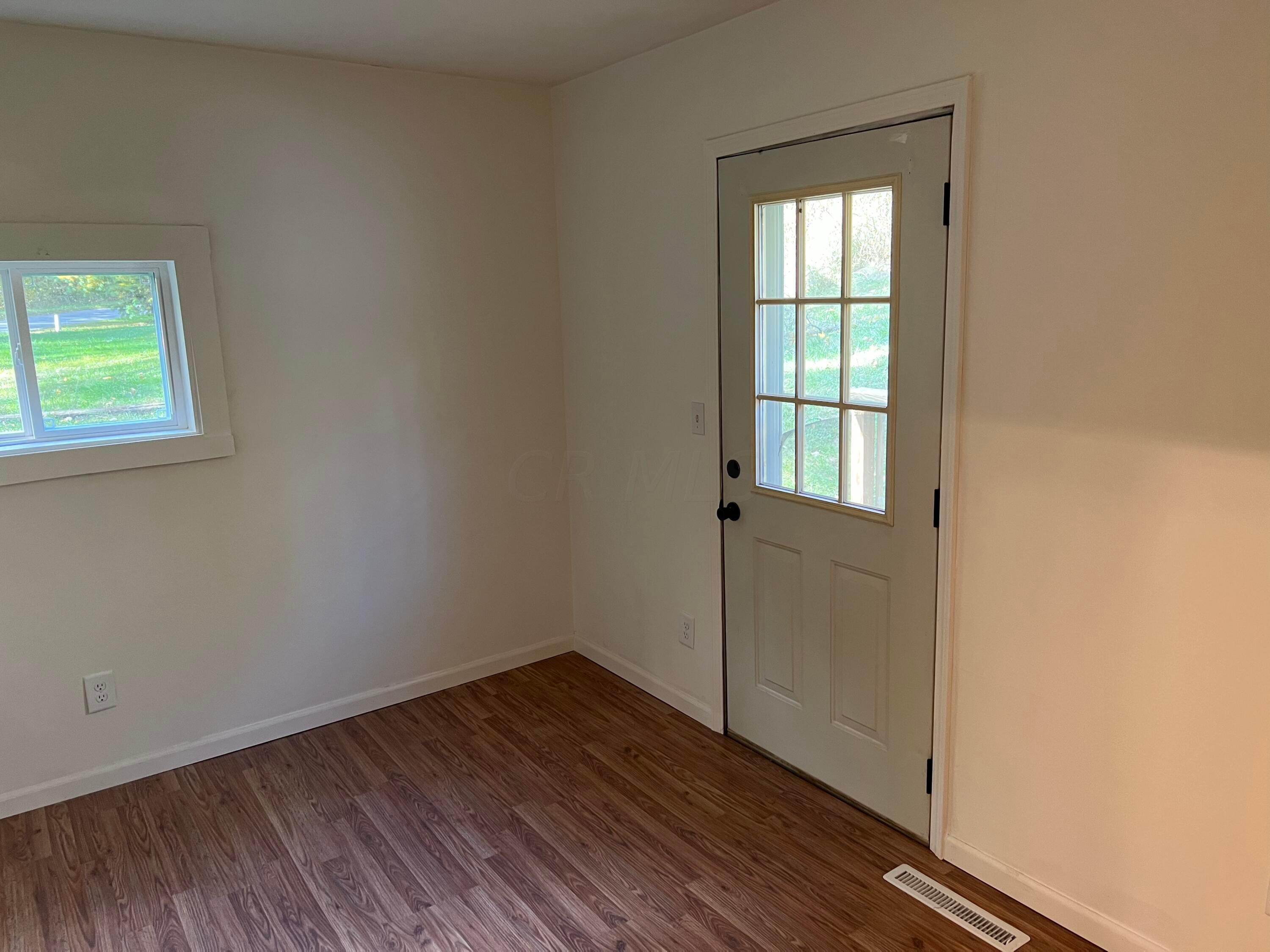 410 Scott Road Chillicothe, OH 45601 - Photo 21 of 22 Laundry room/mud room