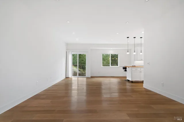 $2,250,000 | 9400 Chalk Hill Road, Healdsburg, CA 95448