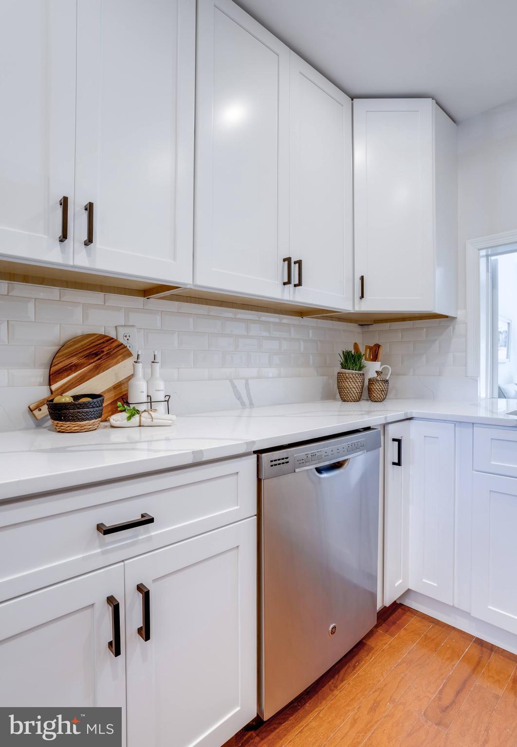 8553 Barrington Court, Unit 923 Springfield, VA 22152 - Photo 12 of 32