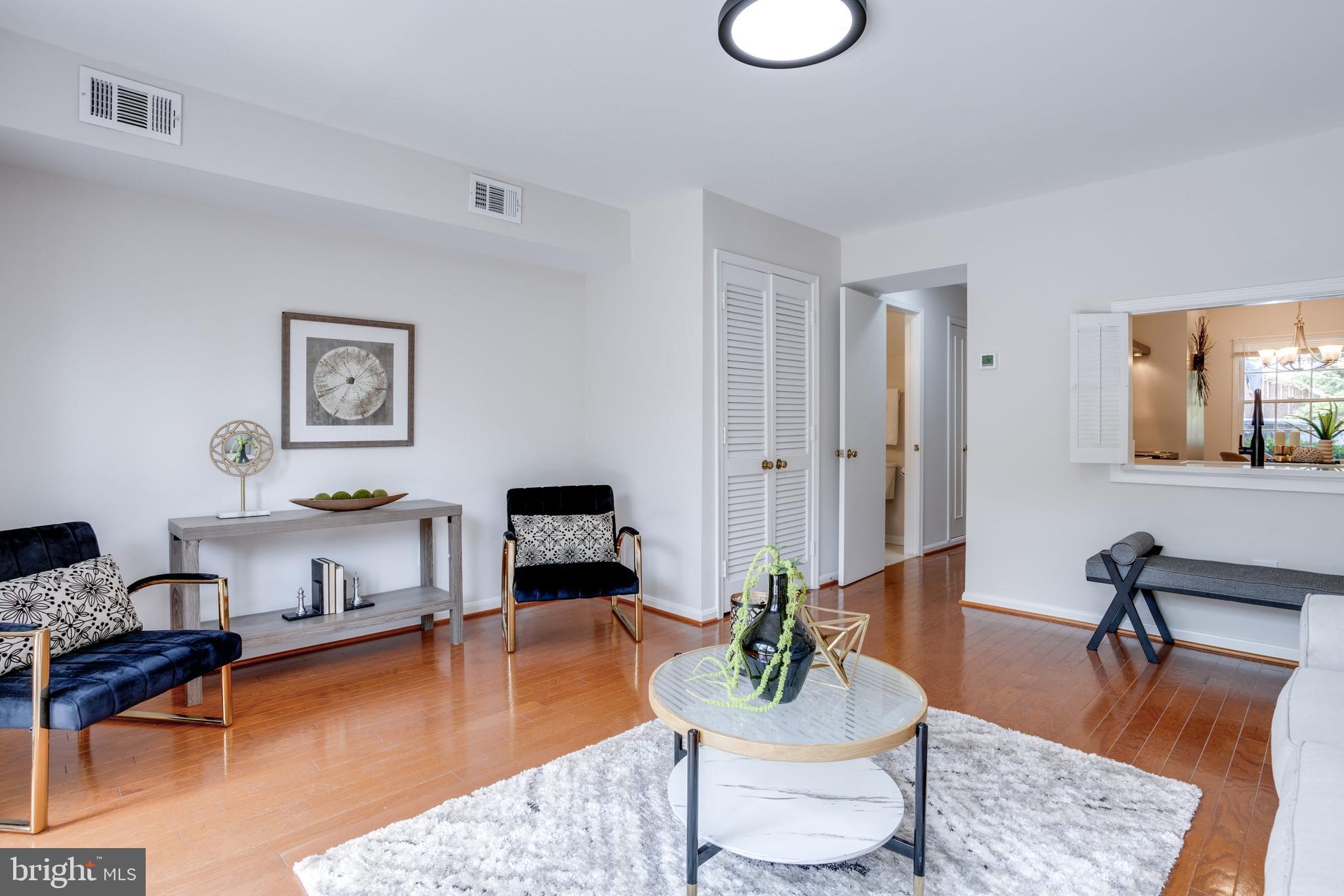 8553 Barrington Court, Unit 923 Springfield, VA 22152 - Photo 17 of 32