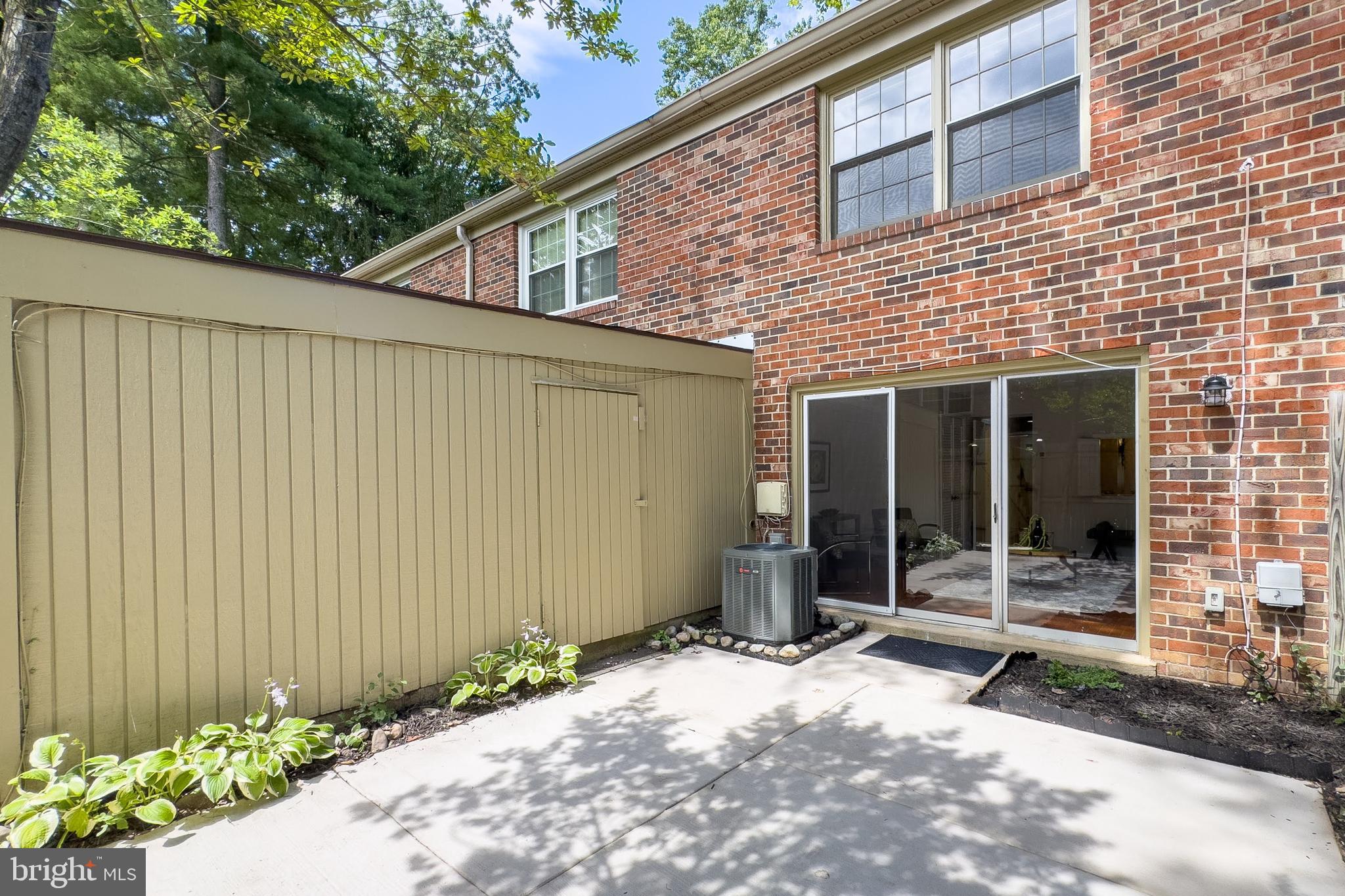 8553 Barrington Court, Unit 923 Springfield, VA 22152 - Photo 18 of 32