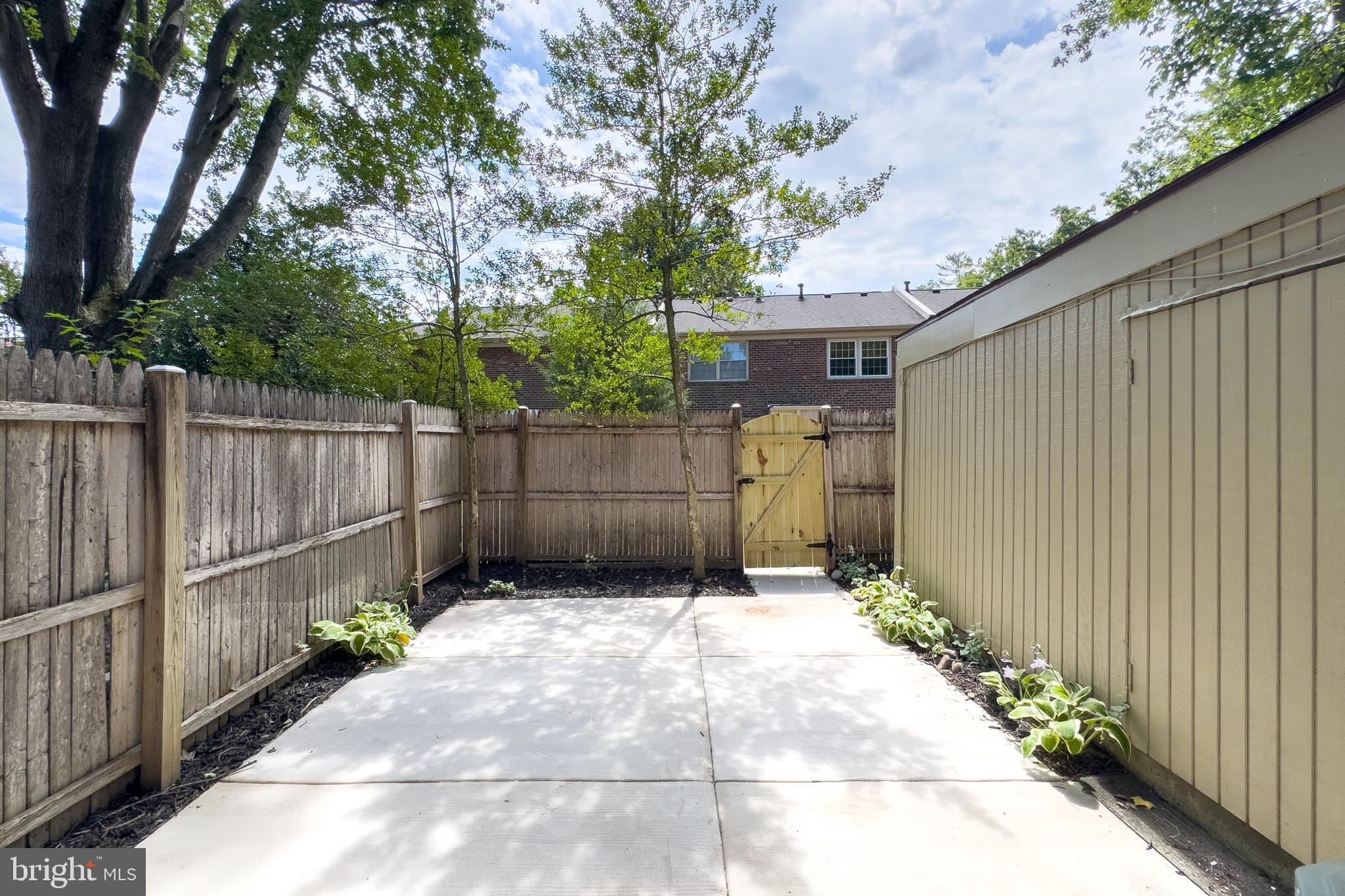 8553 Barrington Court, Unit 923 Springfield, VA 22152 - Photo 19 of 32