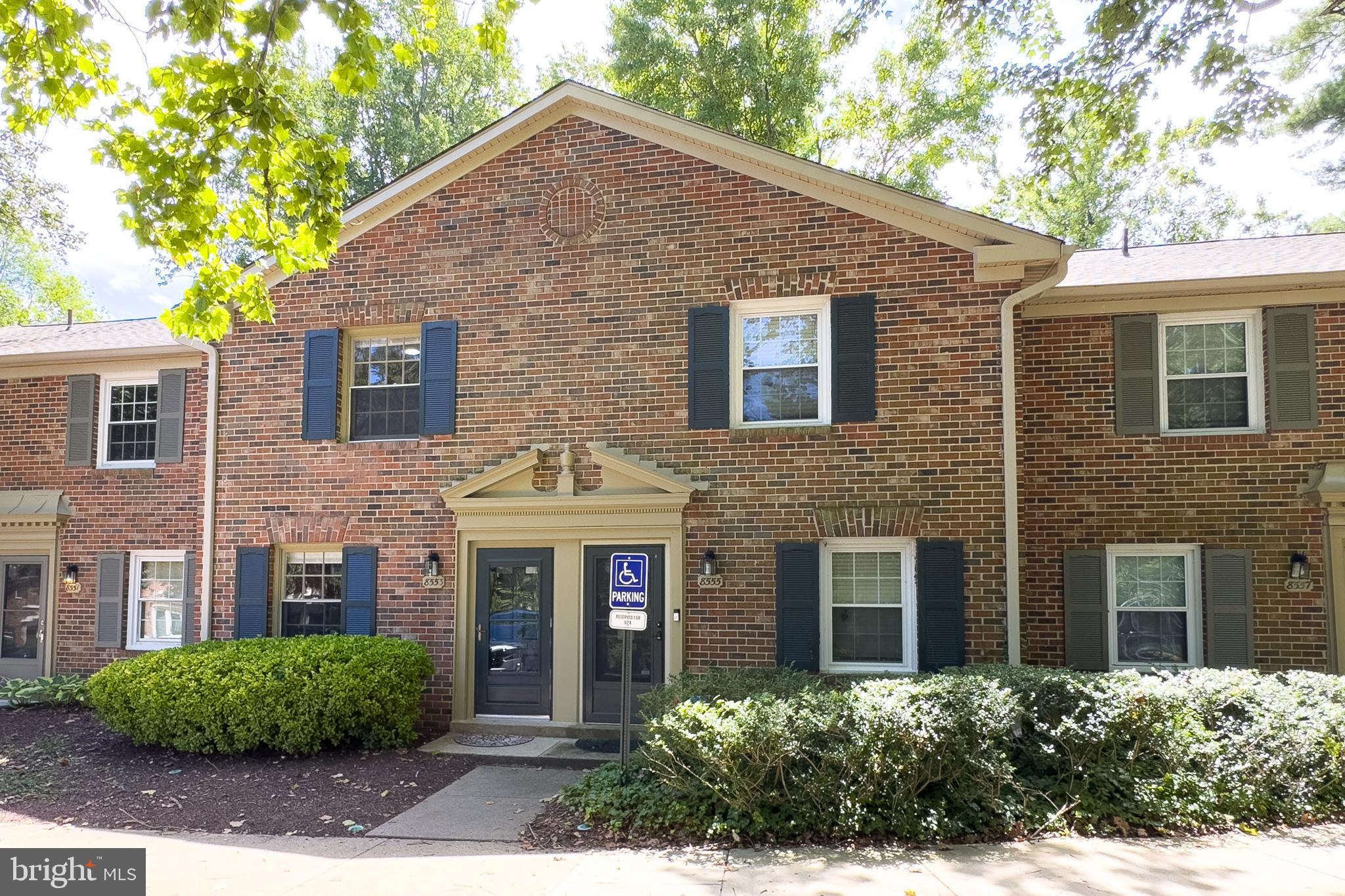 8553 Barrington Court, Unit 923 Springfield, VA 22152 - Photo 2 of 32