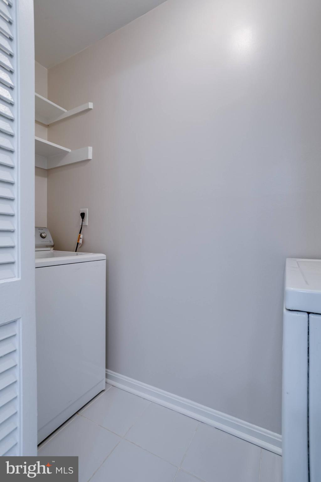 8553 Barrington Court, Unit 923 Springfield, VA 22152 - Photo 28 of 32