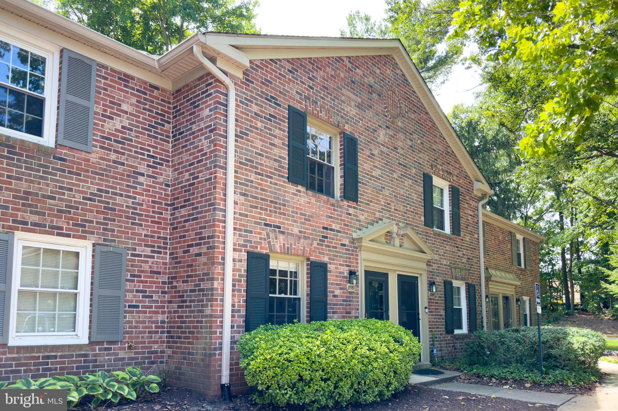 8553 Barrington Court, Unit 923 Springfield, VA 22152 - Photo 7 of 32