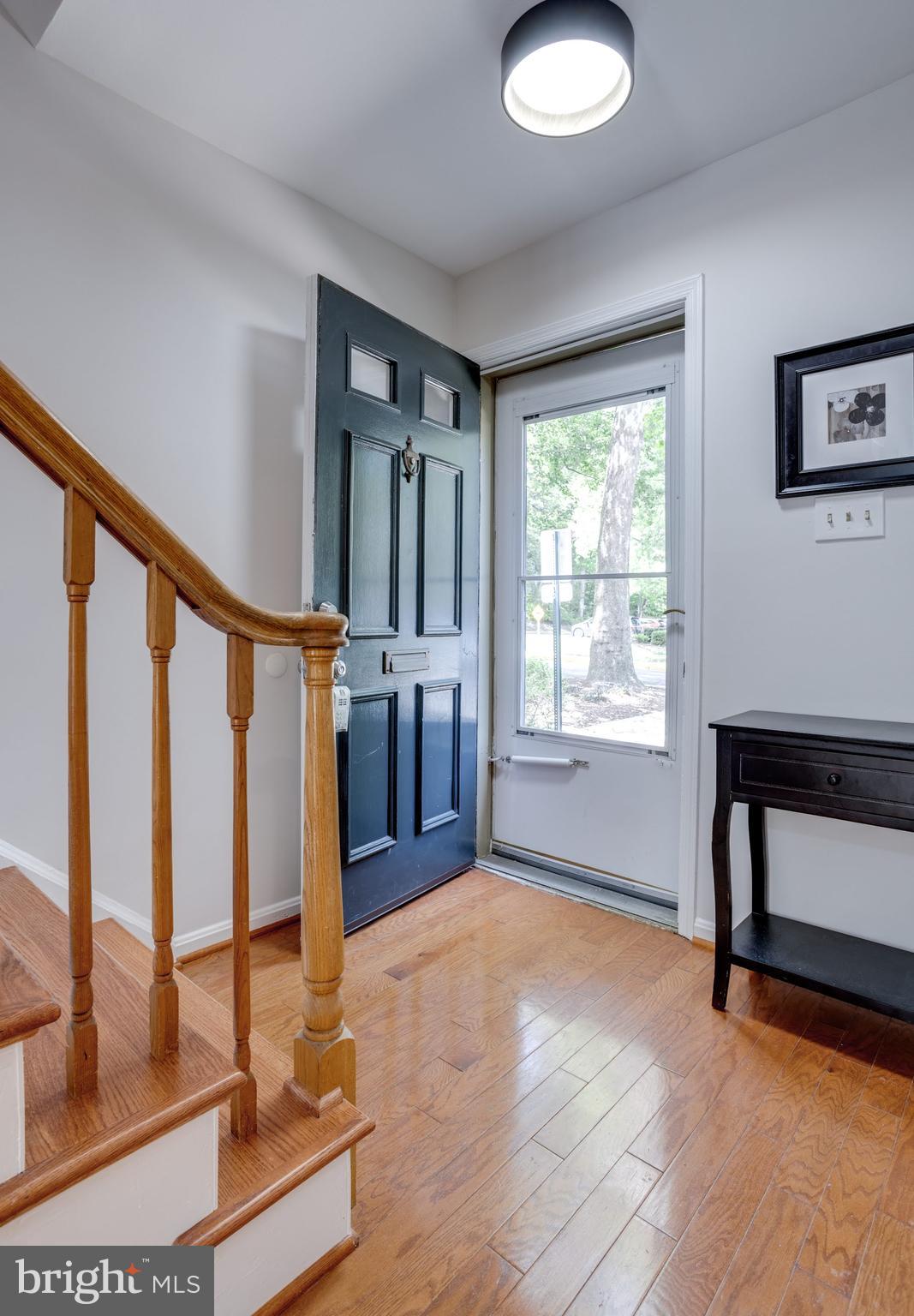 8553 Barrington Court, Unit 923 Springfield, VA 22152 - Photo 8 of 32