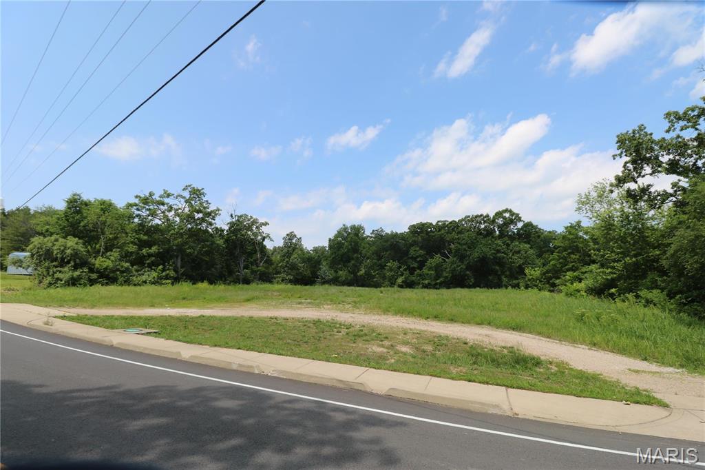 1019 East Springfield Road Sullivan, MO 63080 - Photo 2 of 16