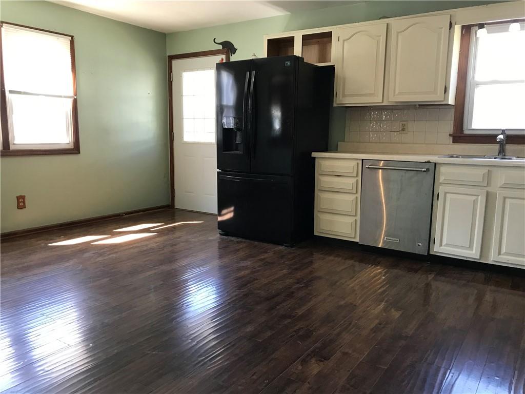 160 Maxwell Road Indianapolis, IN 46217 - Photo 5 of 39 Gallery Image 5