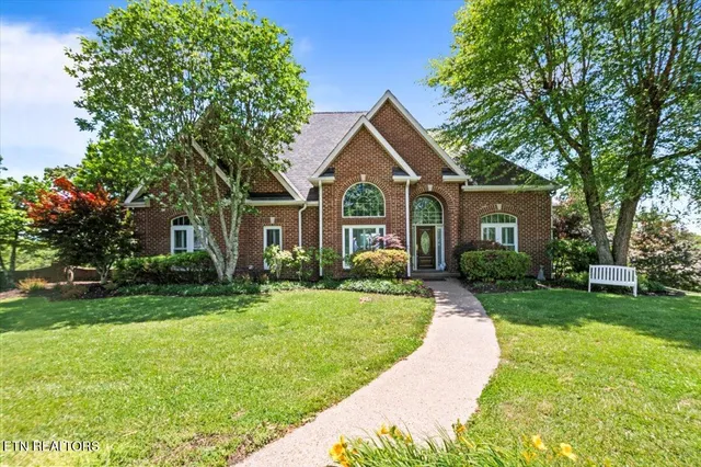 $780,000 | 145 Brave Drive, Oneida, TN 37841