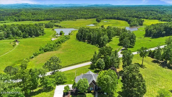 $749,000 | 145 Brave Drive, Oneida, TN 37841