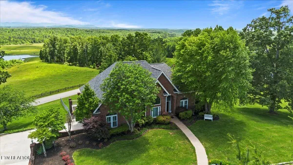 $749,000 | 145 Brave Drive, Oneida, TN 37841