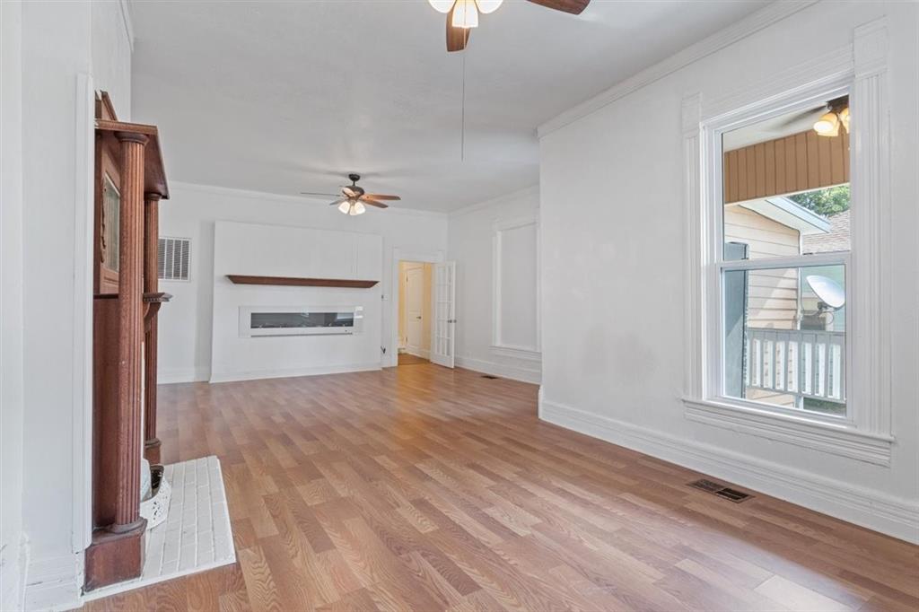 1123 West Gandy Street Denison, TX 75020 - Photo 5 of 38