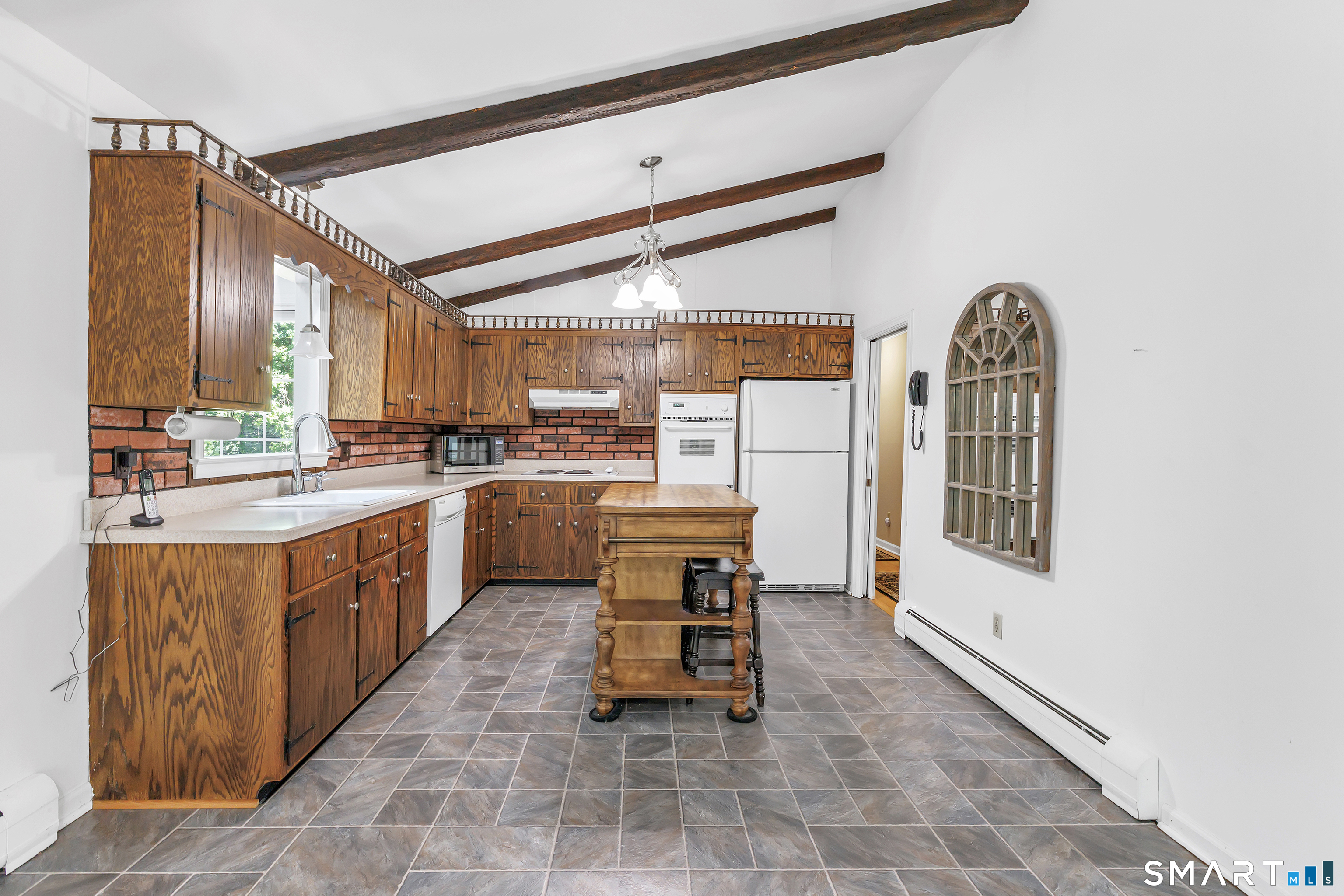 69 Forest Road Monroe, CT 06468 - Photo 8 of 39