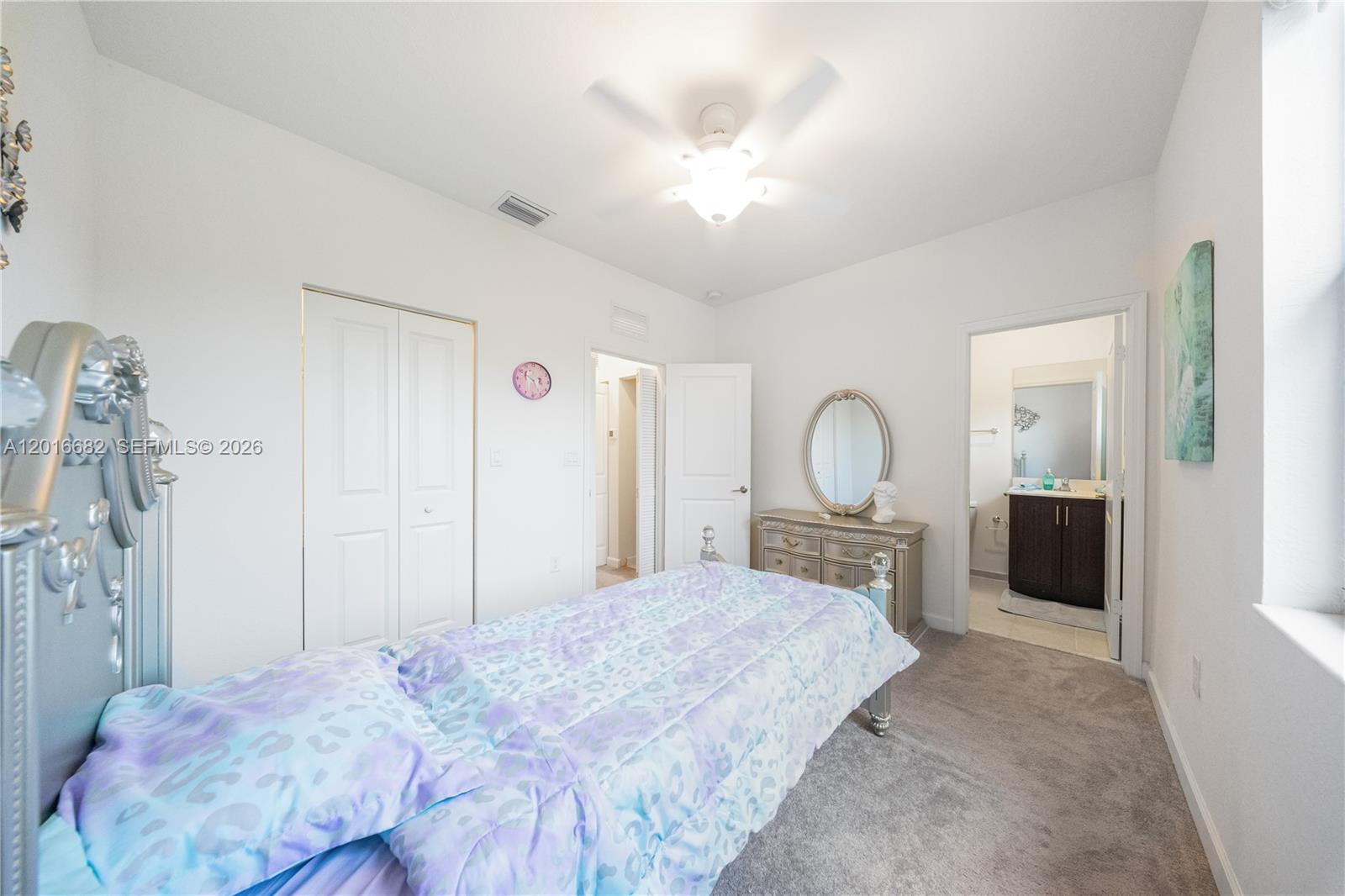 18236 Southwest 148th Road Miami, FL 33187 - Photo 13 of 24