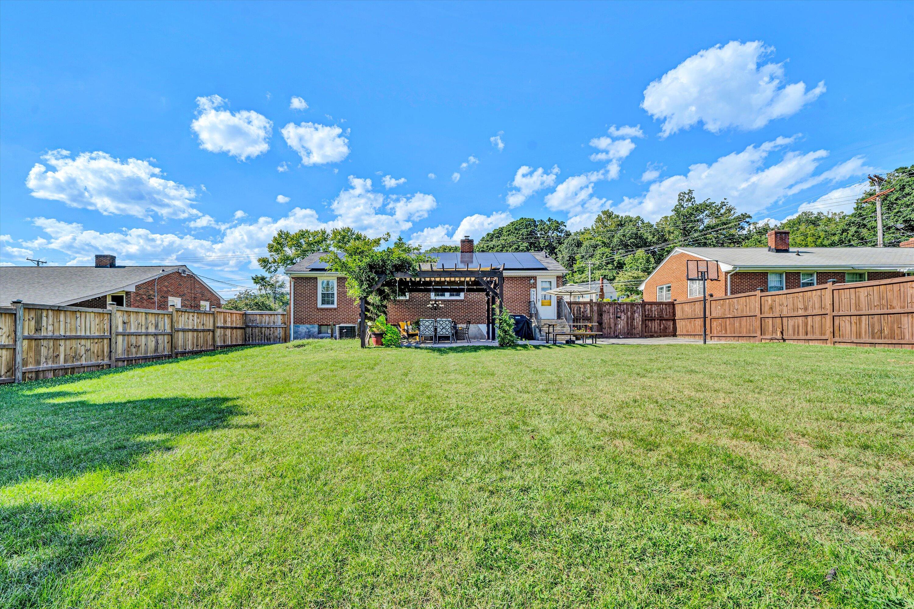 1668 Reece Road Salem, VA 24153 - Photo 38 of 47 37-SGP-00802