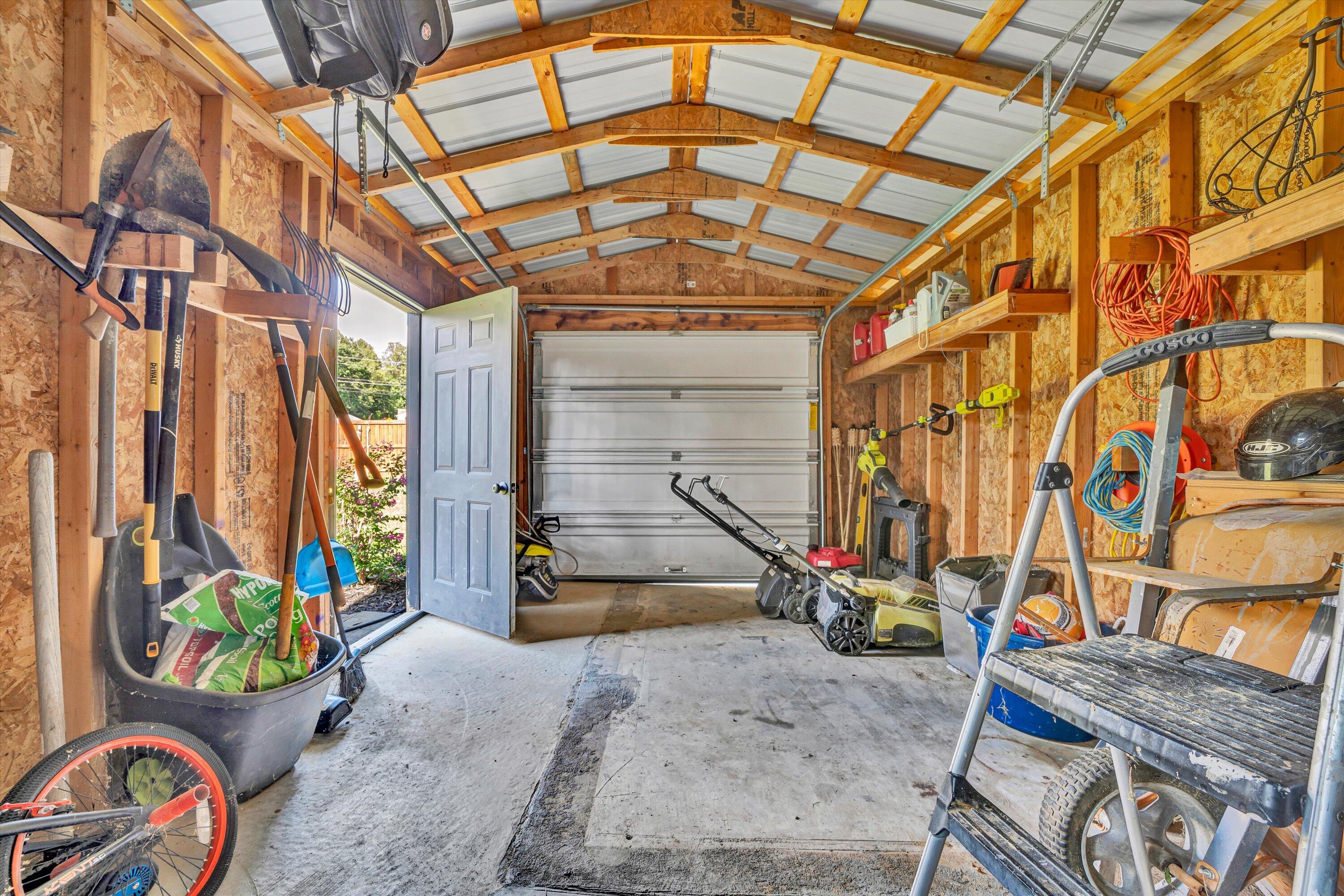 1668 Reece Road Salem, VA 24153 - Photo 44 of 47 43-SGP-00811