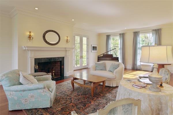 368 Strawberry Hill Road Concord, MA 01742 - Photo 11 of 29 Gallery Image 11