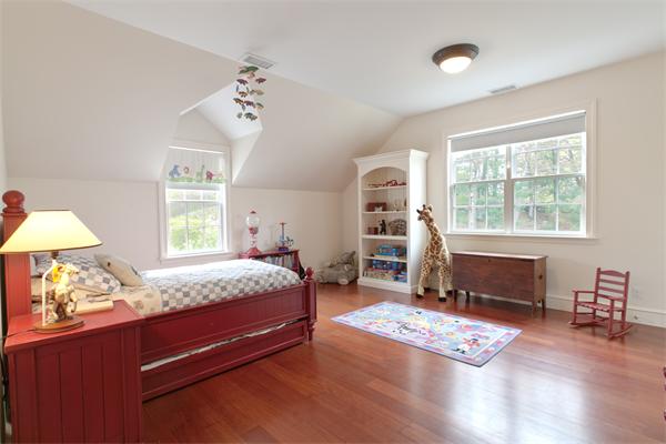 368 Strawberry Hill Road Concord, MA 01742 - Photo 19 of 29 Gallery Image 19