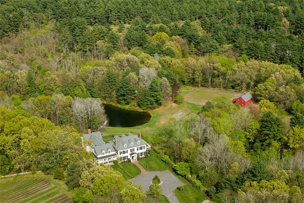 368 Strawberry Hill Road Concord, MA 01742 - Photo 3 of 29 Gallery Image 3