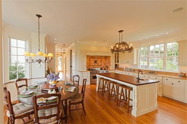 368 Strawberry Hill Road Concord, MA 01742 - Photo 8 of 29 Gallery Image 8