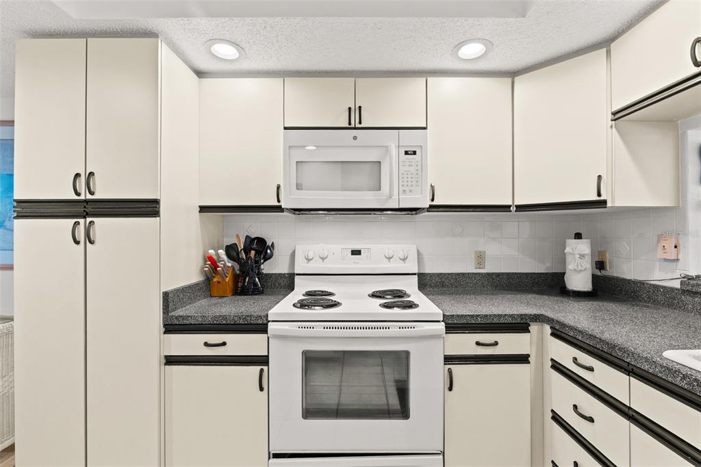 6503 Stone River Road, Unit 204 Bradenton, FL 34203 - Photo 29 of 55