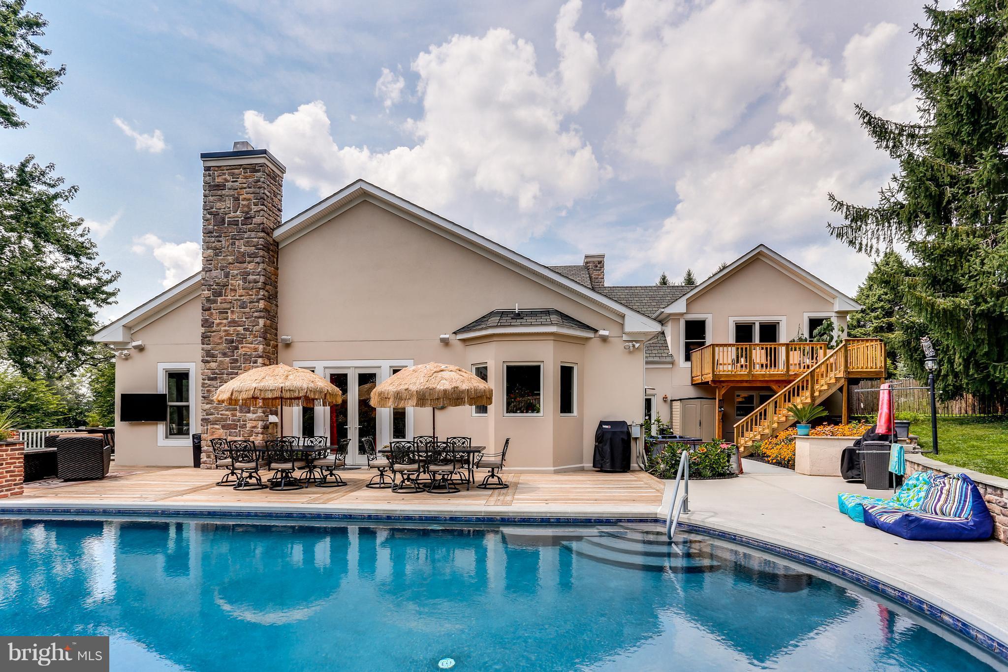 2208 Westridge Road Lutherville-Timonium, MD 21093 - Photo 22 of 28 Exterior (Rear)- Most outdoor furniture to convey