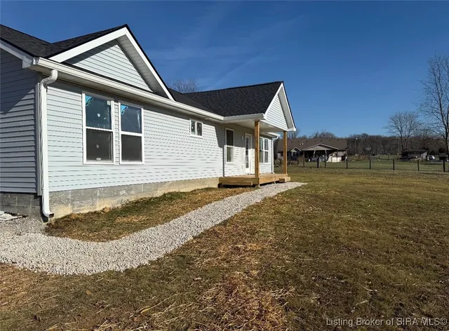 $299,000 | 92 West Stoneybrook Road, Austin, IN 47102