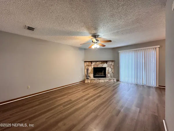 $1,575 | 1114 Romaine Circle West, Jacksonville, FL 32225