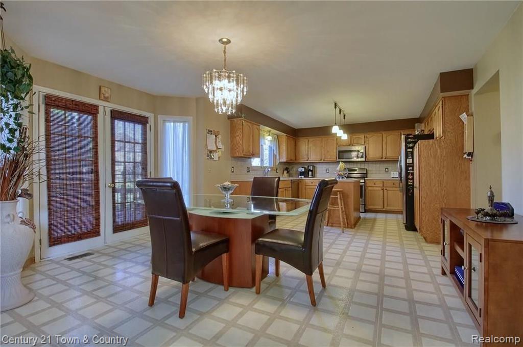 51959 Boland Road Chesterfield, MI 48047 - Photo 10 of 39