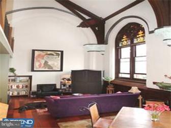 3849 Terrace Street, Unit F Philadelphia, PA 19128 - Photo 4 of 5 Living Room