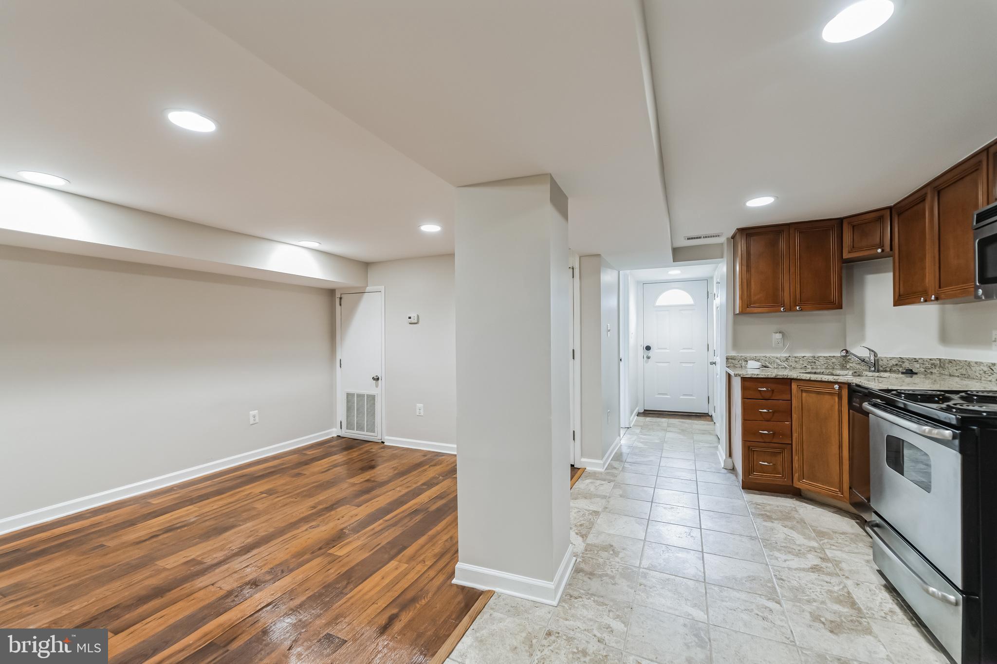 2411 North Capitol Street Northeast, Unit B Washington, DC 20002 - Photo 8 of 31