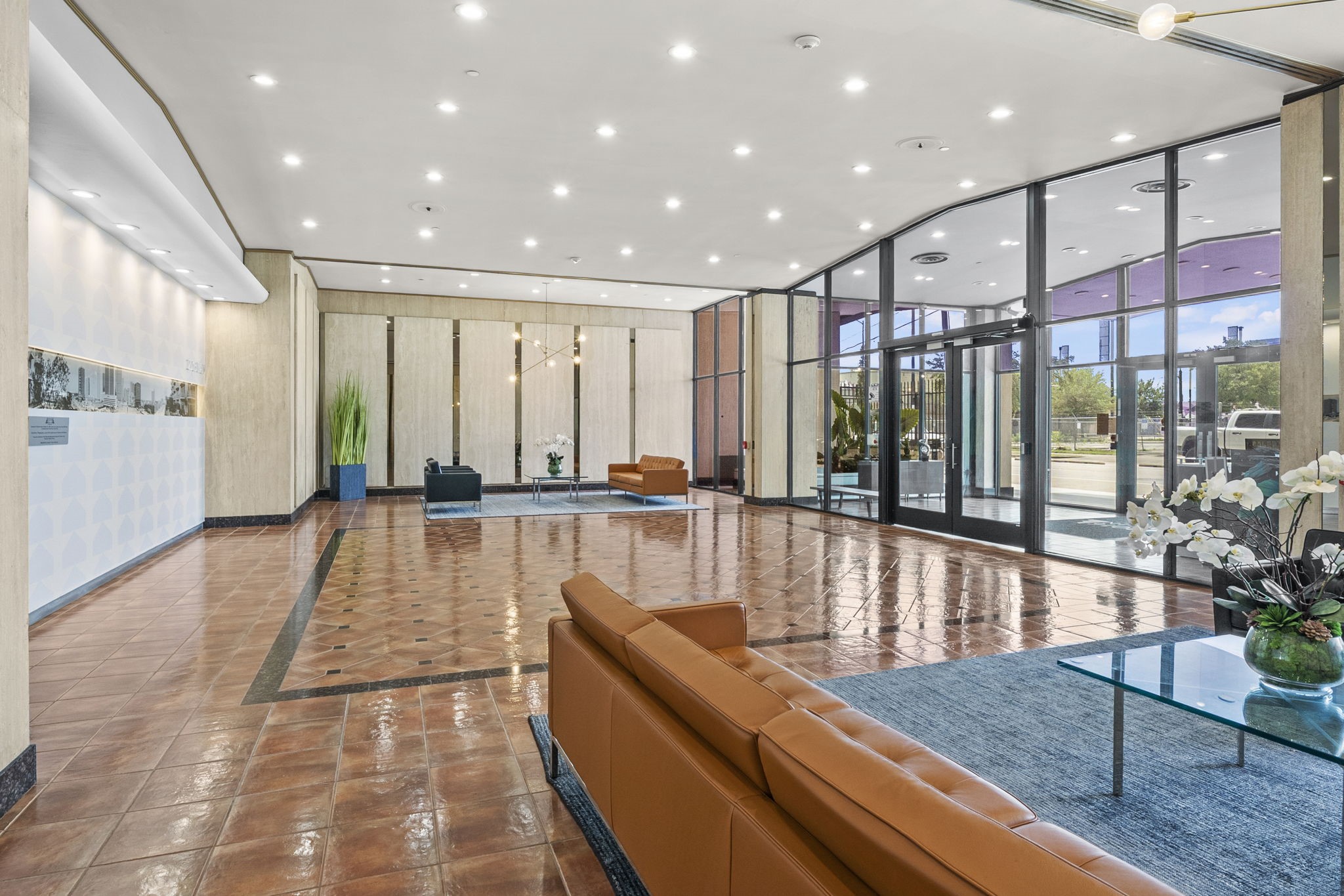 2016 Main Street, Unit 2302 Houston, TX 77002 - Photo 24 of 34 Private lobby with controlled access and on-site security provides added privacy, convenience, and peace of mind.