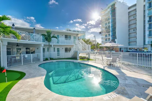 $2,000 | Beach, Pompano Beach, FL 33062