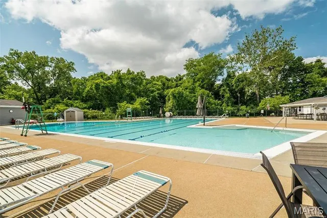 $525,000 | 1209 Brushwood Circle, Ballwin, MO 63011