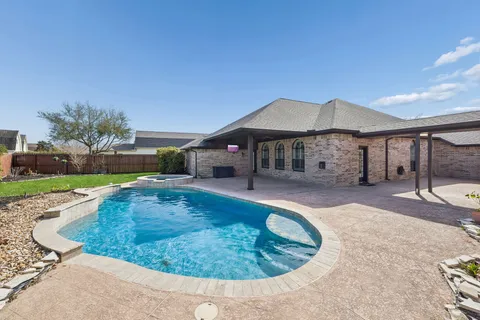 $589,000 | 404 Primrose Lane, League City, TX 77573