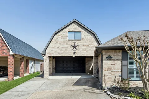 $589,000 | 404 Primrose Lane, League City, TX 77573