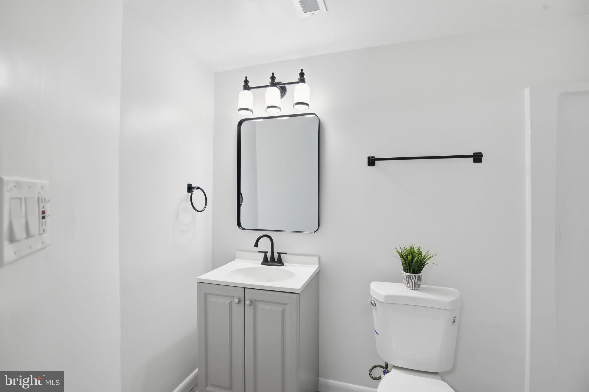 8215 Consett Court Severn, MD 21144 - Photo 29 of 35