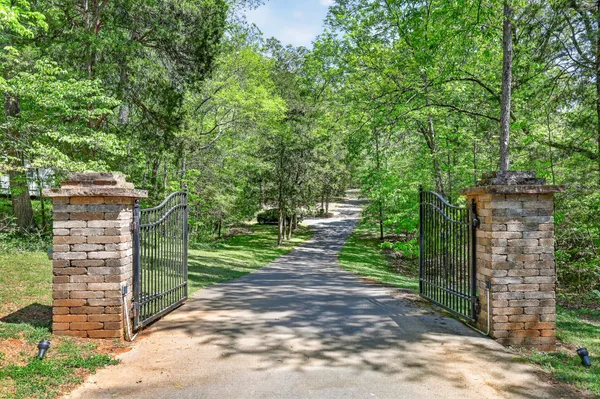 $735,000 | 3449 Red Oak Trail, Murfreesboro, TN 37130