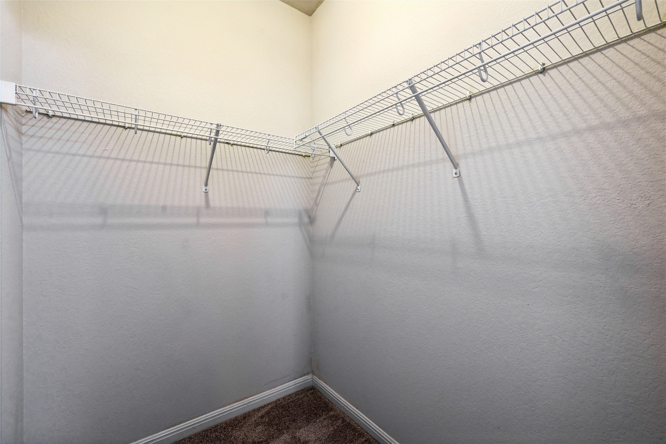 1524 Sanders Kyle, TX 78640 - Photo 20 of 37 a view of a small room