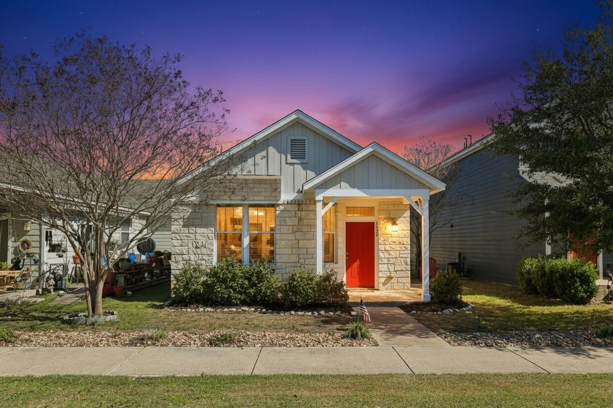 1524 Sanders Kyle, TX 78640 - Photo 33 of 37 a front view of a house with a yard