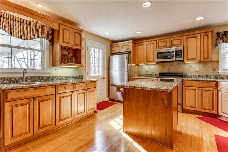 110 Frick Road Pittsburgh, PA 15238 - Photo 3 of 25 Gallery Image 3