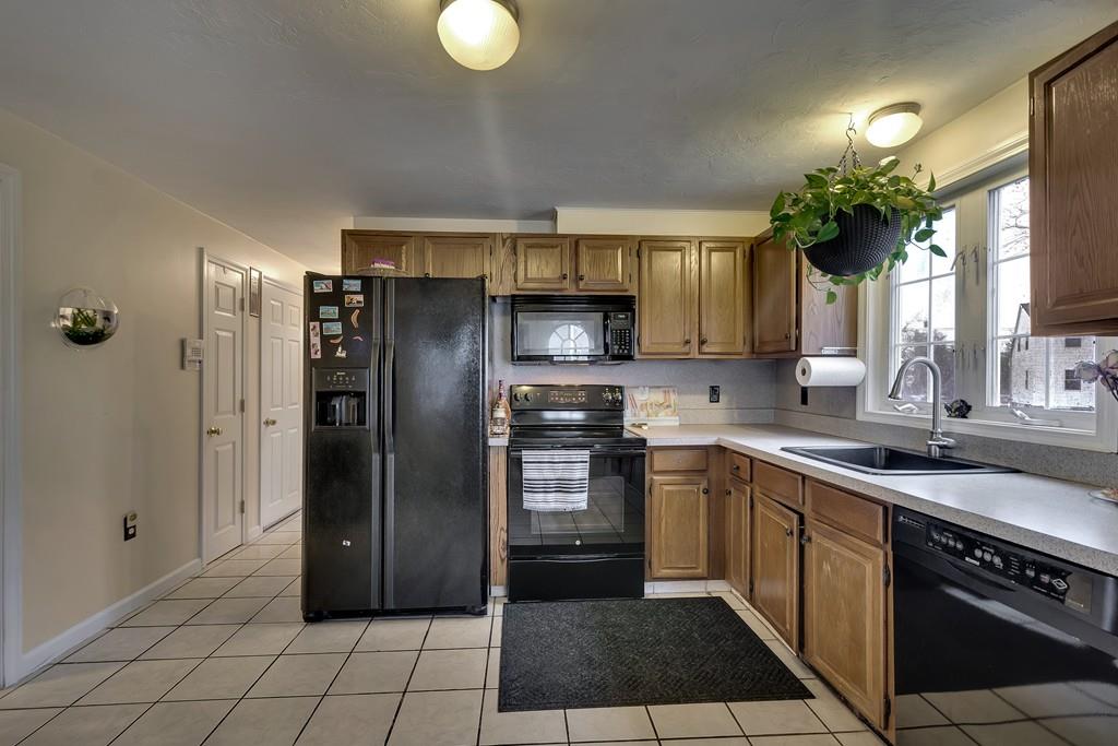 445 Old Connecticut Path Framingham, MA 01701 - Photo 8 of 23