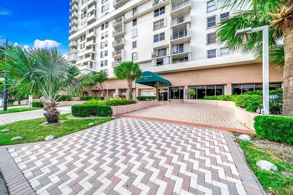 $2,150 | 111 Briny Avenue, Unit 2307, Pompano Beach, FL 33062